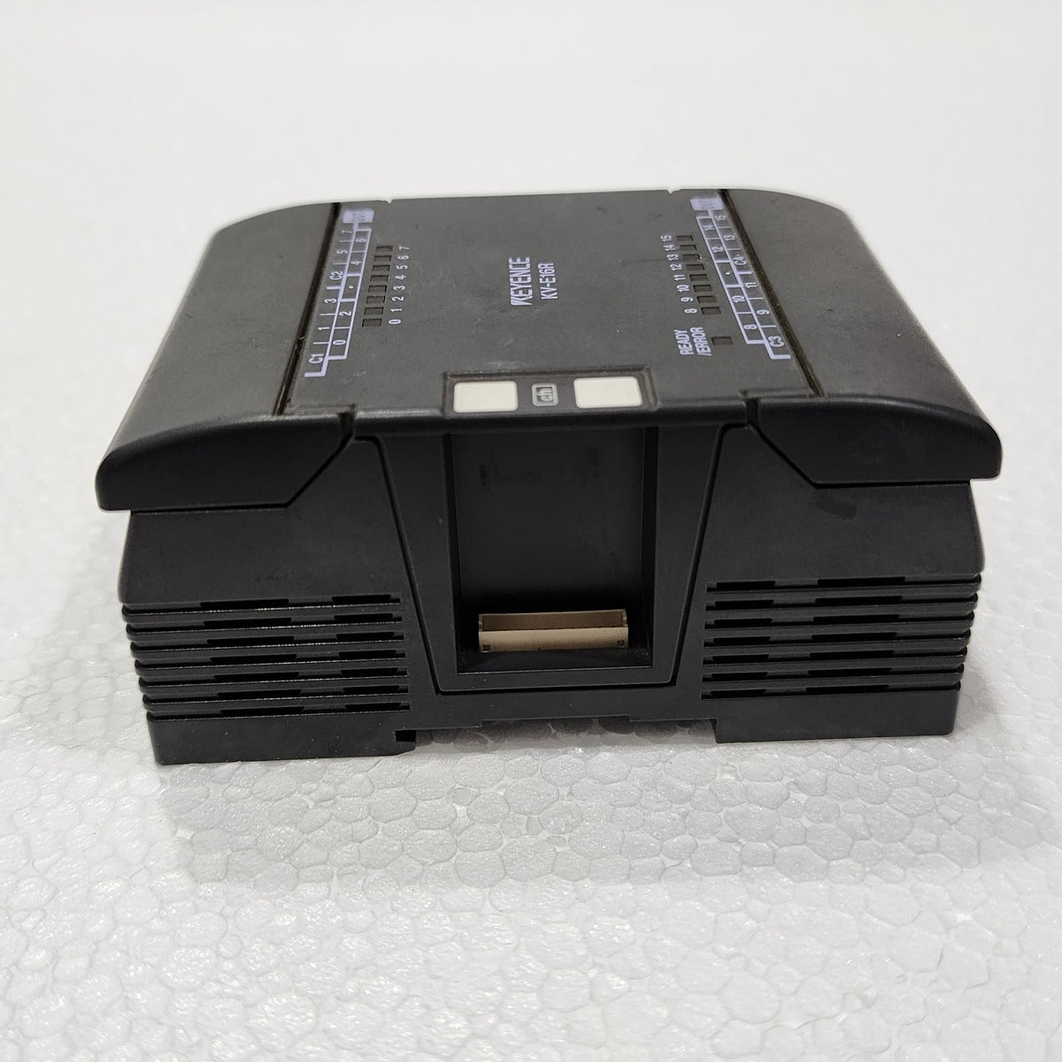 KEYENCE KV-E16R OUTPUT RELAY MODULE