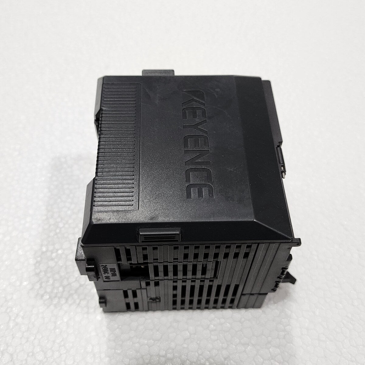 KEYENCE KV-3000 REAL TIME LOGIC CONTROLLER