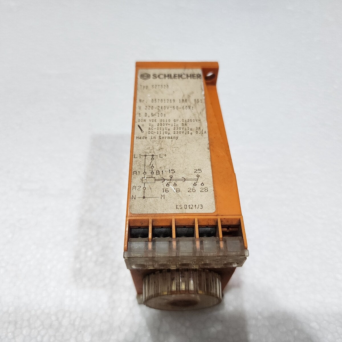 SCHLEICHER SZT320 TIME RELAY 05701219 186 051 220-240V