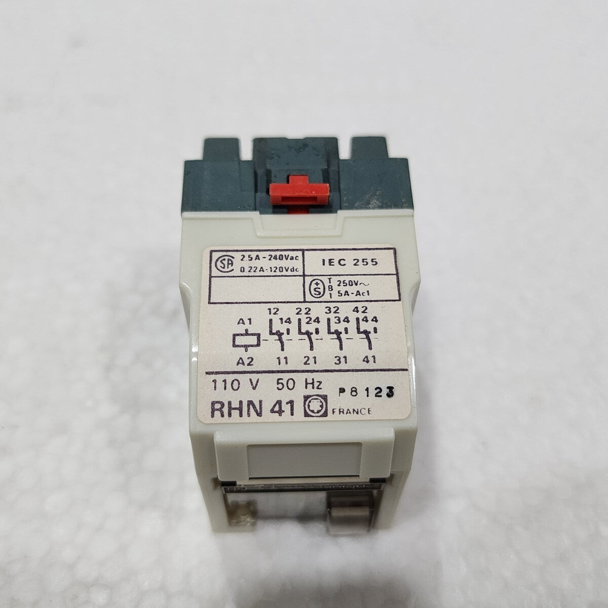 RHN 41 PLUG IN RELAY 110V