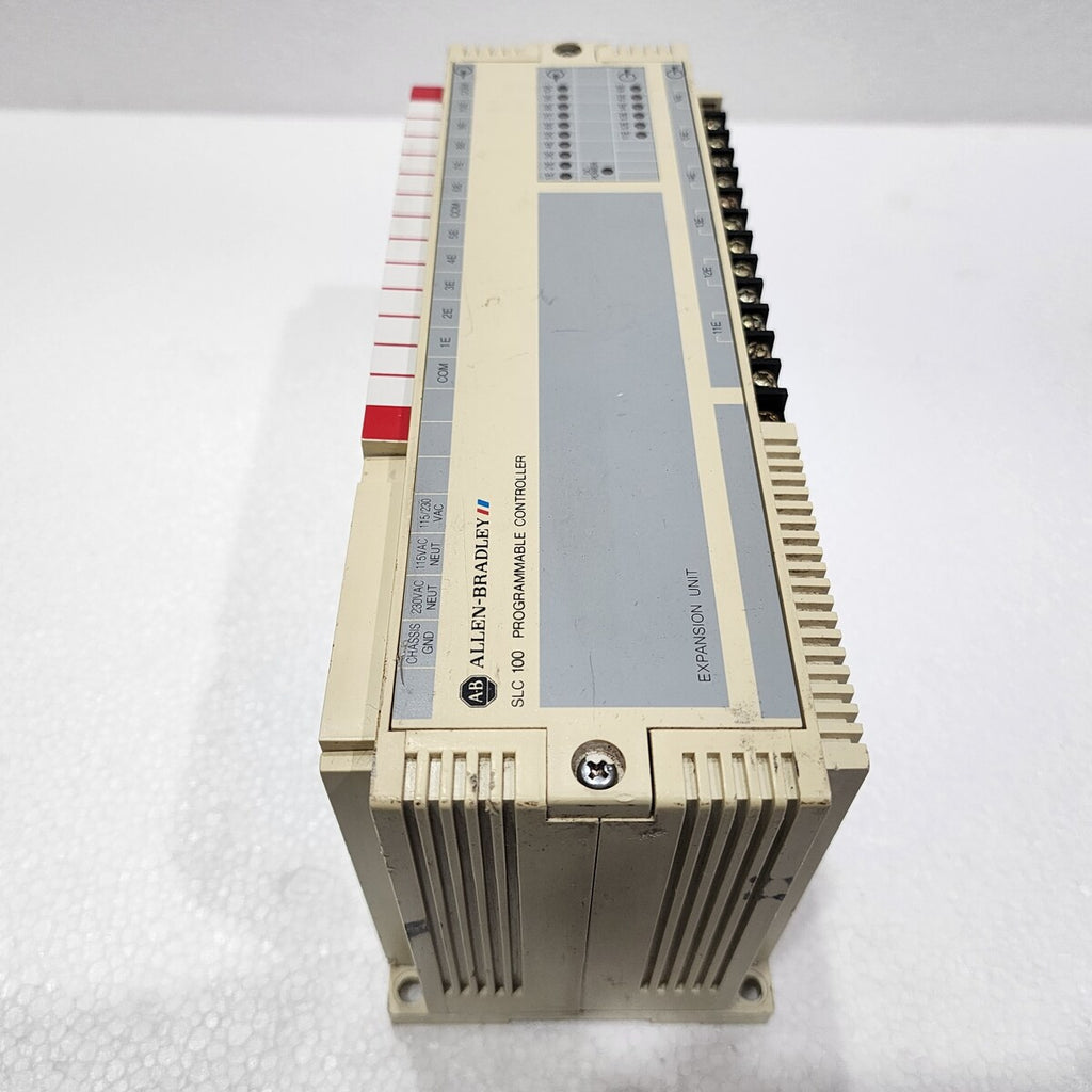 ALLEN BRADLEY SLC 100 CAT 1745-E101 SER B PROGRAMMABLE CONTROLLER EXPANSION UNIT