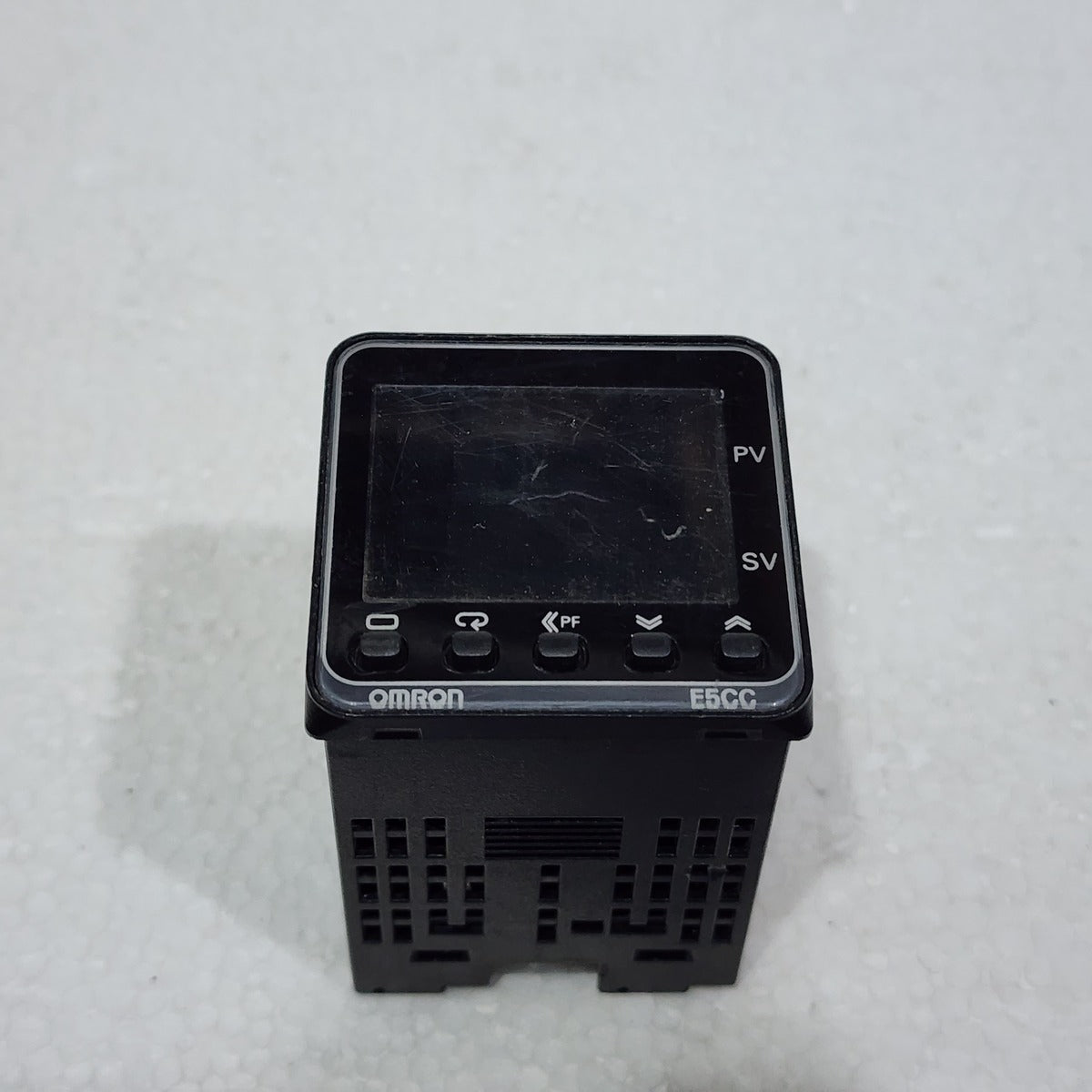 OMRON E5CC-RX2DSM-800 VER 2.1 DIGITAL TEMPERATURE CONTROLLER 24V AC/DC