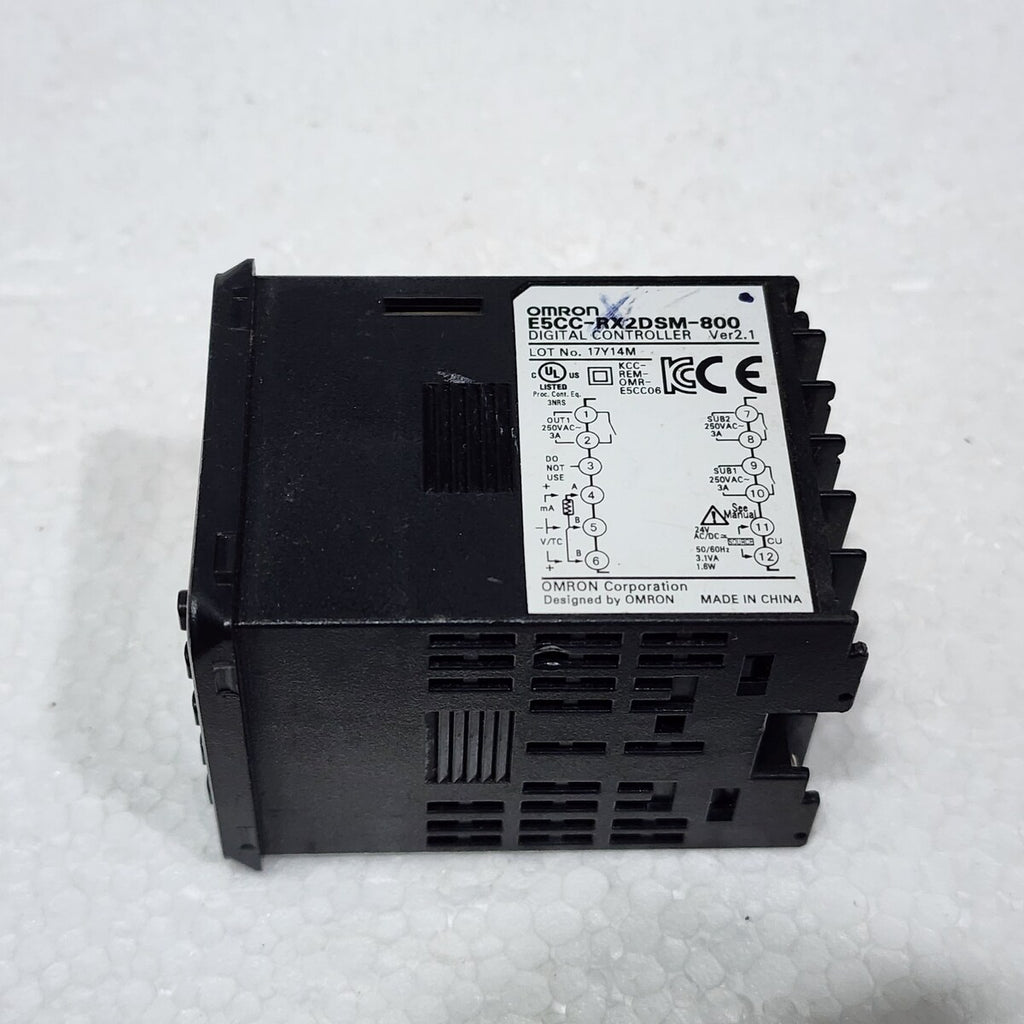 OMRON E5CC-RX2DSM-800 VER 2.1 DIGITAL TEMPERATURE CONTROLLER 24V AC/DC