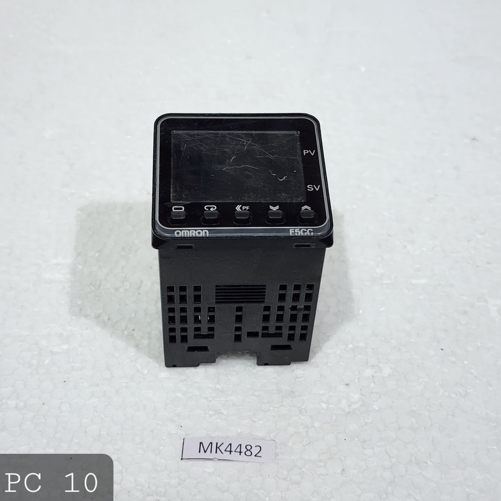 OMRON E5CC-RX2DSM-800 VER 2.1 DIGITAL TEMPERATURE CONTROLLER 24V AC/DC