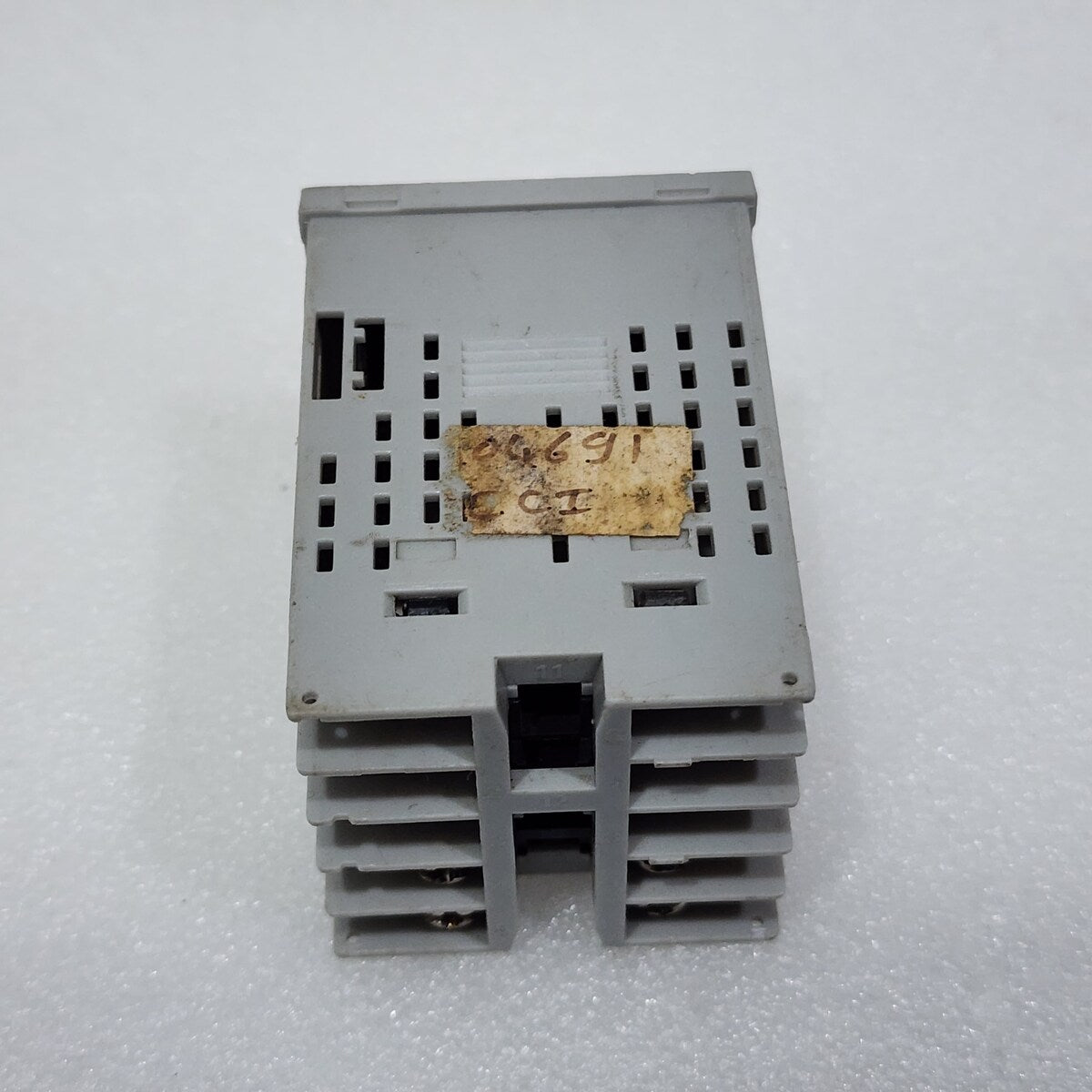 OMRON E5CSL-RP TEMPERATURE CONTROLLER 100-240V LOT OF 3 UNIT