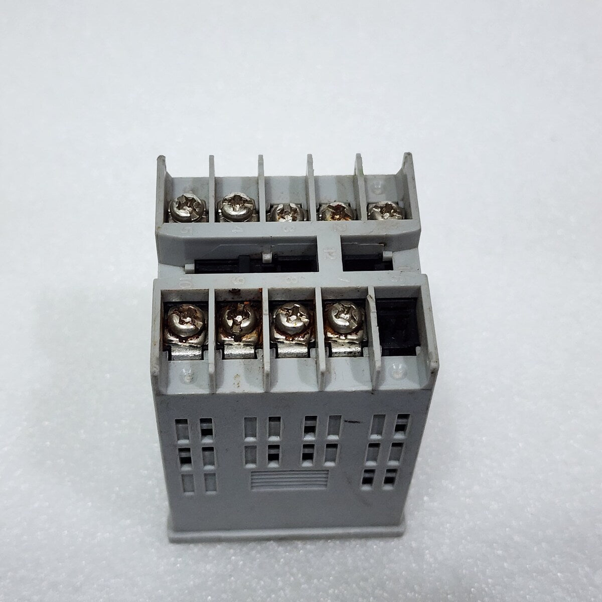 OMRON E5CWL-Q1TC TEMPERATURE CONTROLLER 100-240V LOT OF 3 UNIT