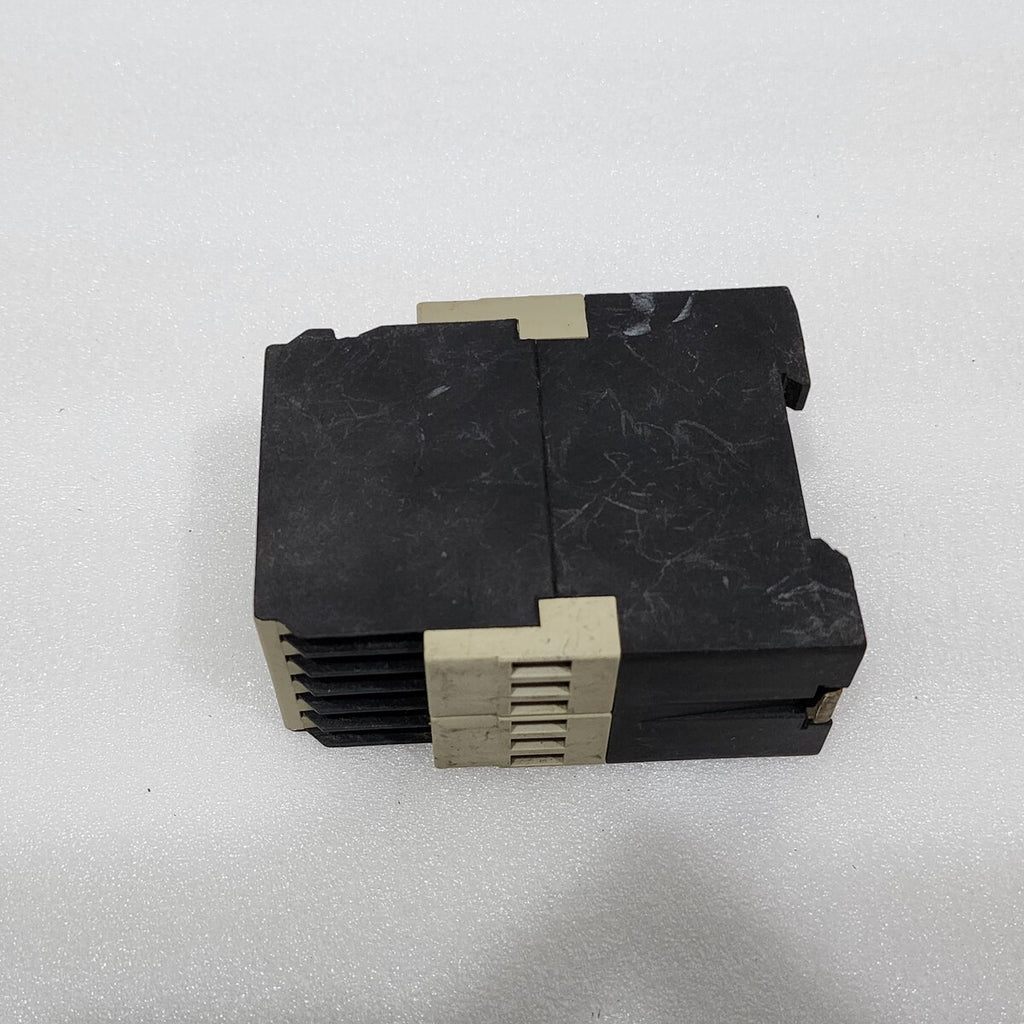 TELEMECANIQUE RM3 LA111MU7 LIQUID LEVEL RELAY 05742