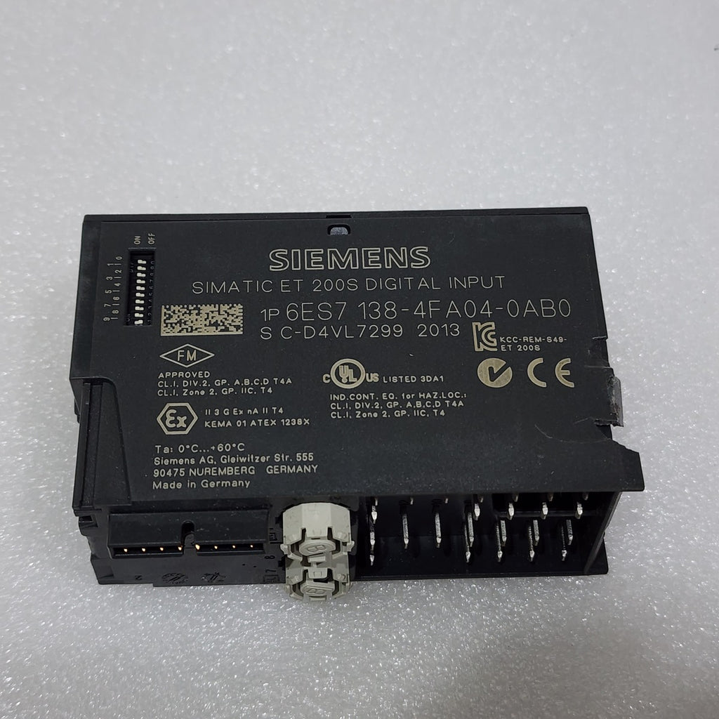 SIEMENS 6ES7 138-4FA04-0AB0 4/8 F-DI PROFISAFE MODULE BROKEN-CRACK