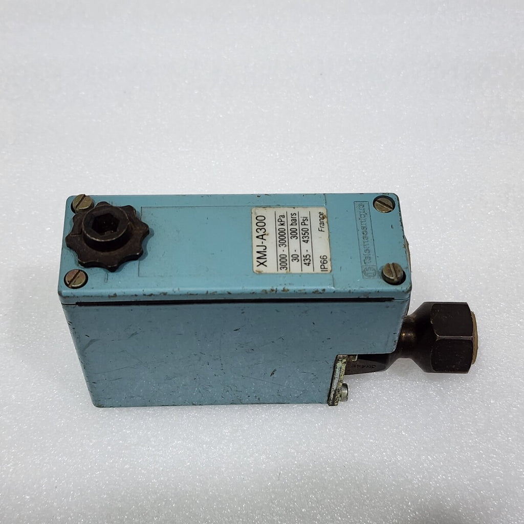 TELEMECANIQUE XMJ-A300 PRESSURE SWITCH 300 BAR