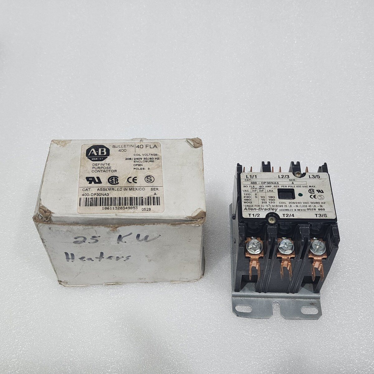 ALLEN BRADLEY CAT 400-DP30NA3 3-POLE DEFINITE PURPOSE CONTACTOR 40A COIL VOLTAGE