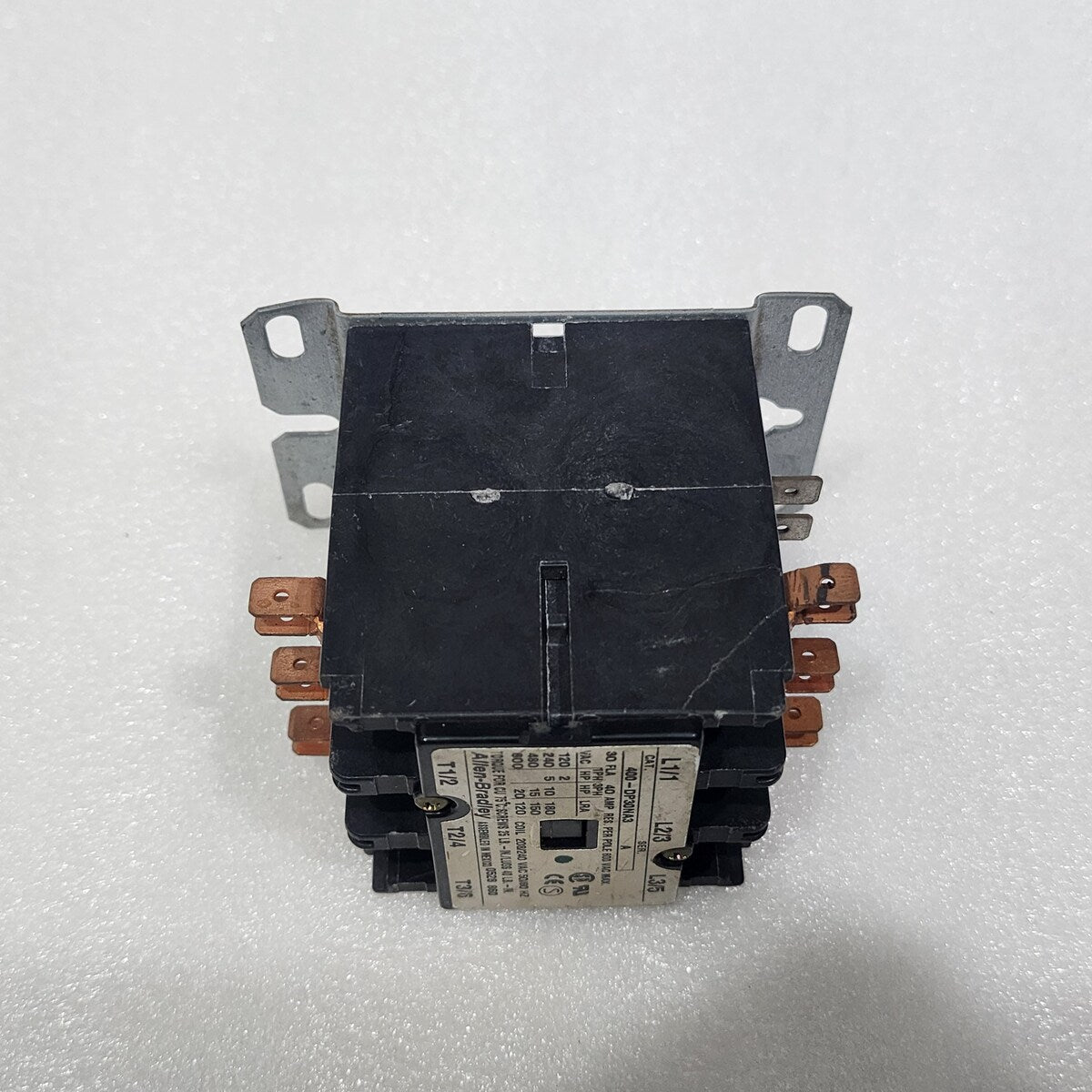 ALLEN BRADLEY CAT 400-DP30NA3 3-POLE DEFINITE PURPOSE CONTACTOR 40A COIL VOLTAGE
