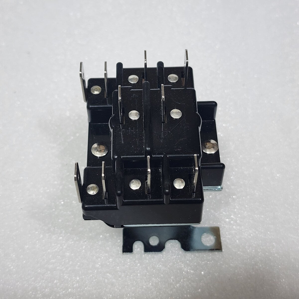 CARRIER CORPORATION HN61KK040 PILOT DUTY RELAY 12A 24V