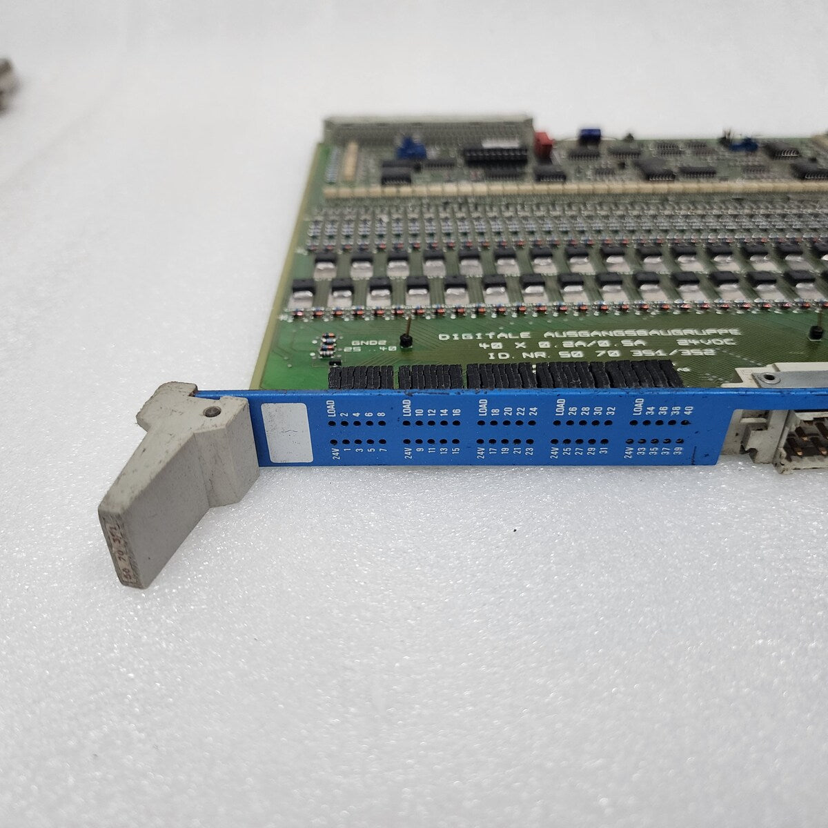GROSSENBACHER ELECTRONIC AG 50 70 351/352  DIGITAL OUTPUT CARD 40X0.2A/0.5A 24VD