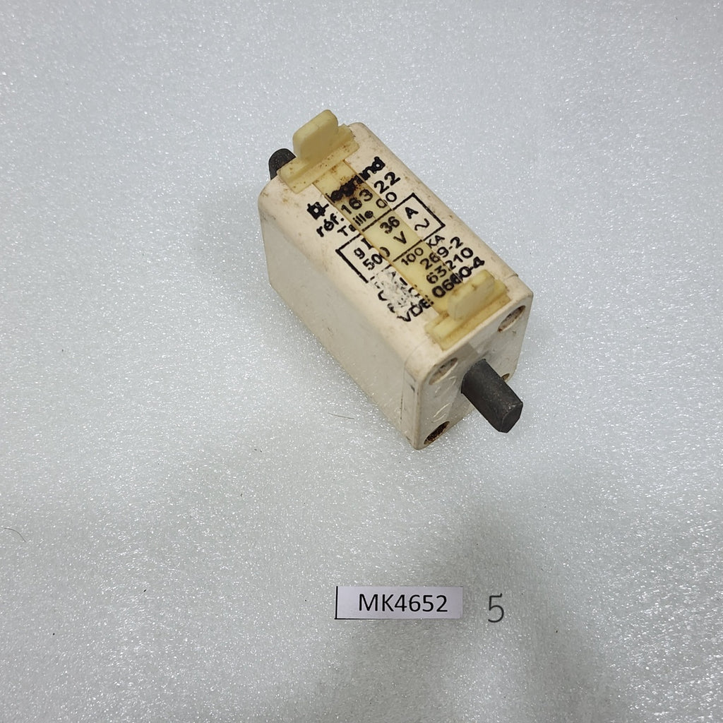 LEGRAND 163 22 36A HRC BLADE TYPE CARTRIDGE FUSE 36A/500V LOT OF 5 UNITS