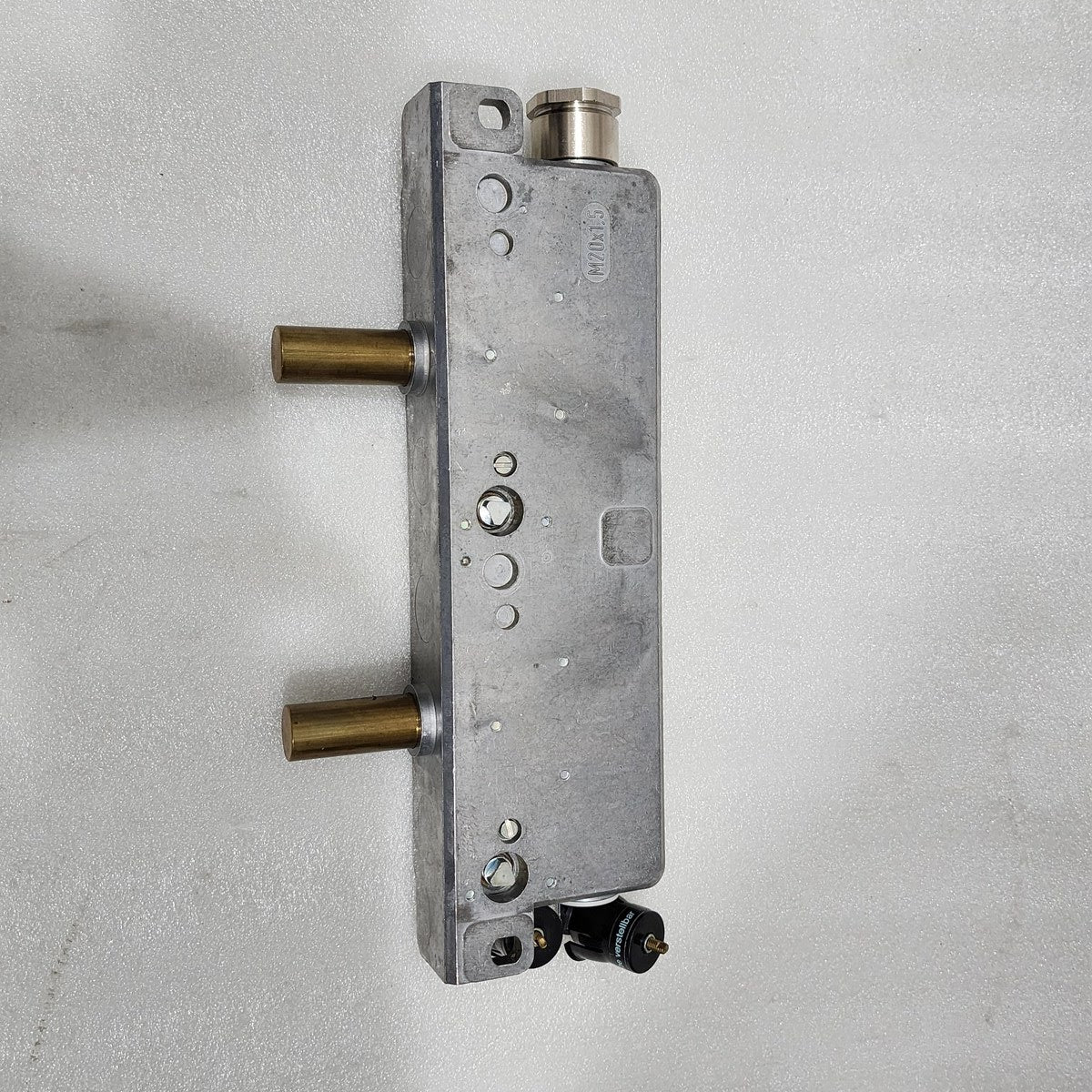 SCHMERSAL  AV 28LKE1 X25 0.A LIFT SWITCHGEAR DOOR LOCKING DEVICE 103007406