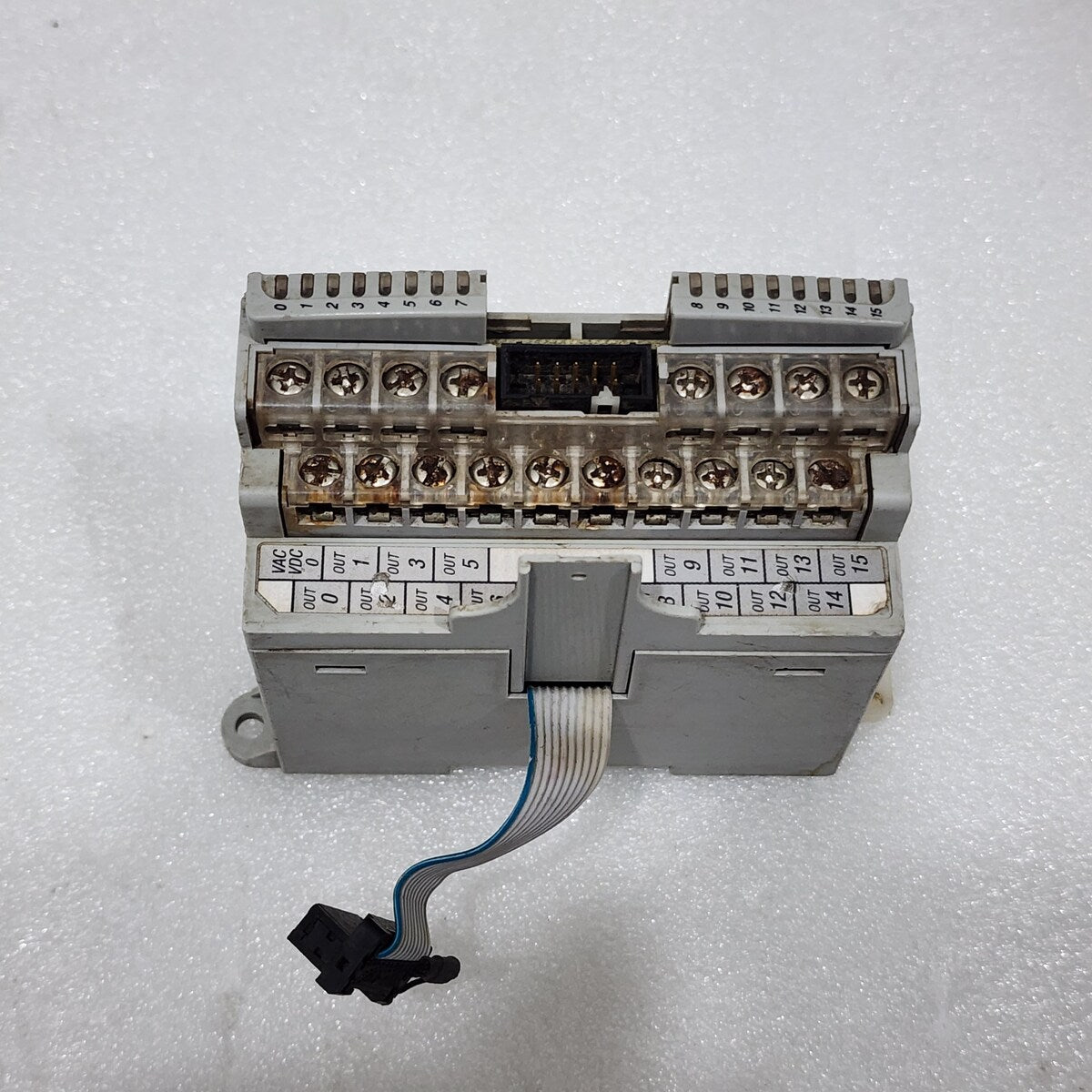 ALLEN BRADLEY CAT 1762-OW16 MICROLOGIX RELAY OUTPUT MODULE