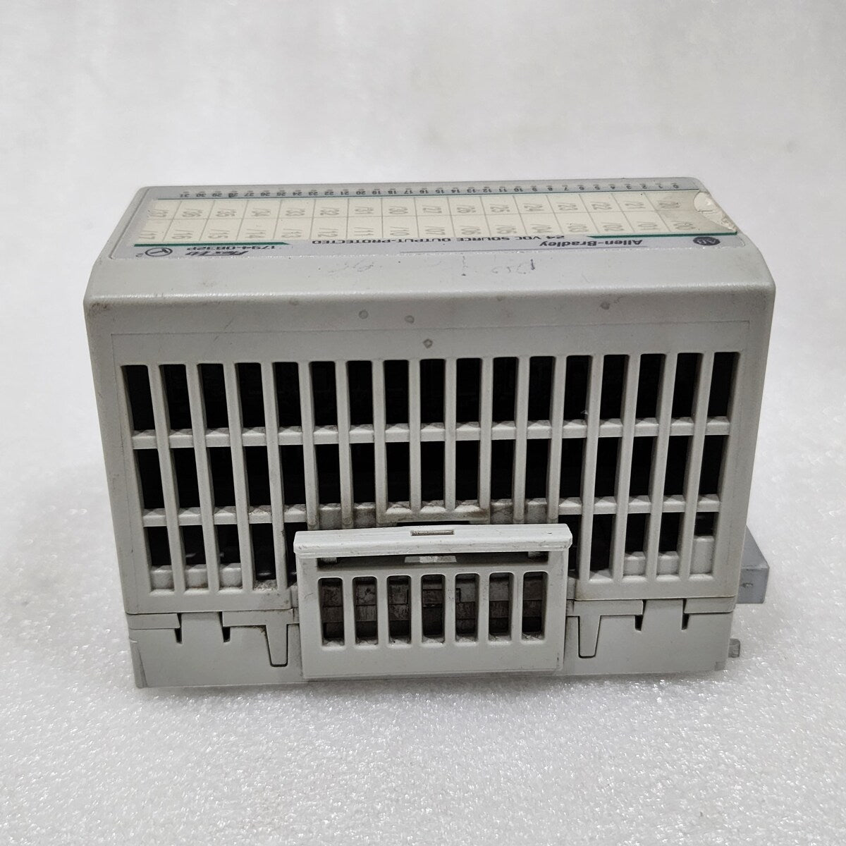 ALLEN BRADLEY CAT 1794-OB32P SERIES A 97284771 FLEX I/O MODULE 1794-TB32 9238527