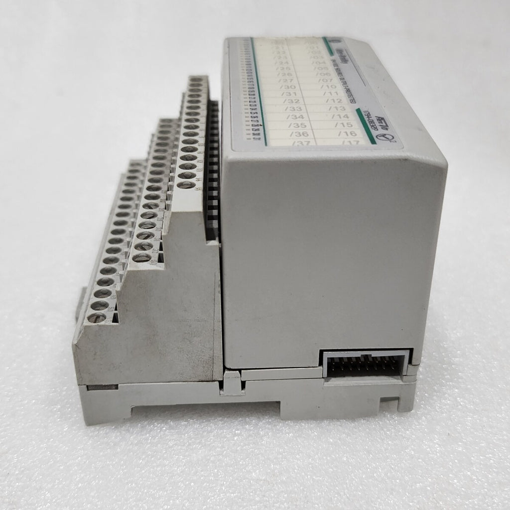 ALLEN BRADLEY CAT 1794-OB32P SERIES A 97284771 FLEX I/O MODULE 1794-TB32 9238527