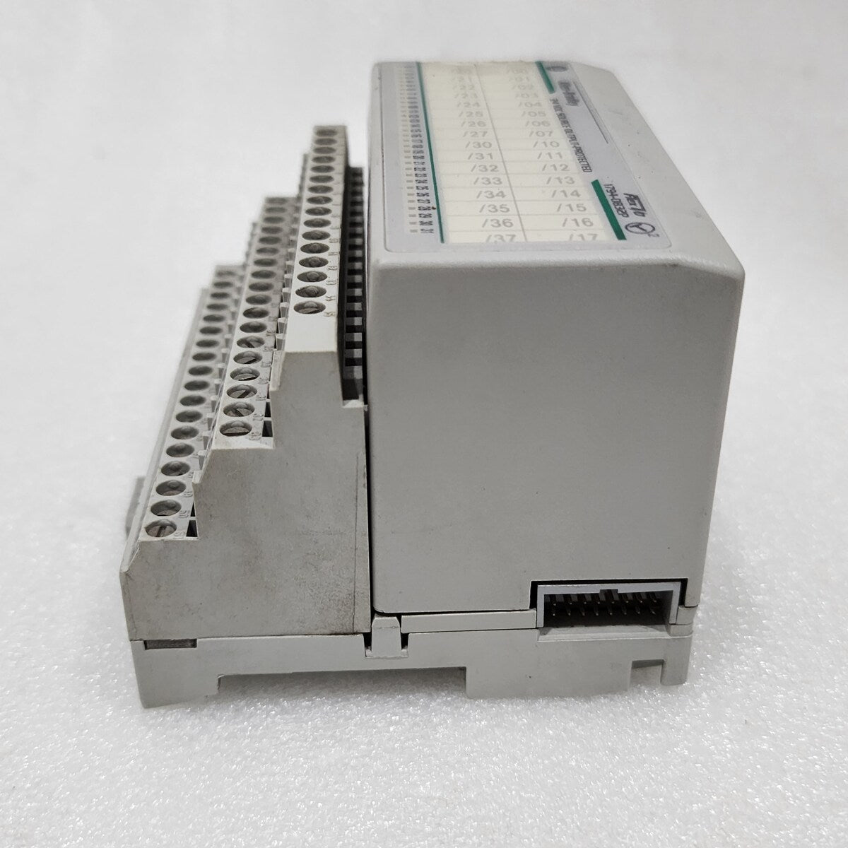 ALLEN BRADLEY CAT 1794-OB32P SERIES A 97284771 FLEX I/O MODULE 1794-TB32 9238527