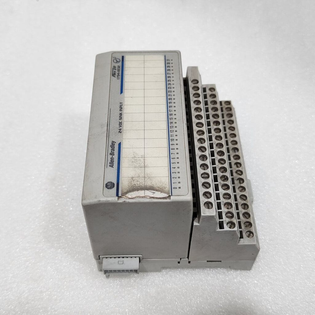 ALLEN BRADLEY CAT 1794-IB32 SERIES A 95760702 FLEX I/O MODULE 1794-TB32 96385272