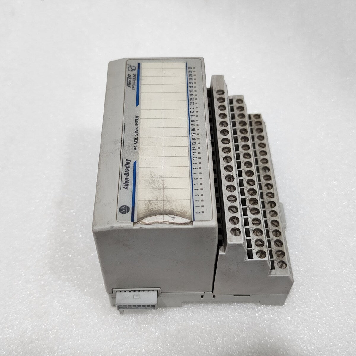 ALLEN BRADLEY CAT 1794-IB32 SERIES A 95760702 FLEX I/O MODULE 1794-TB32 96385272