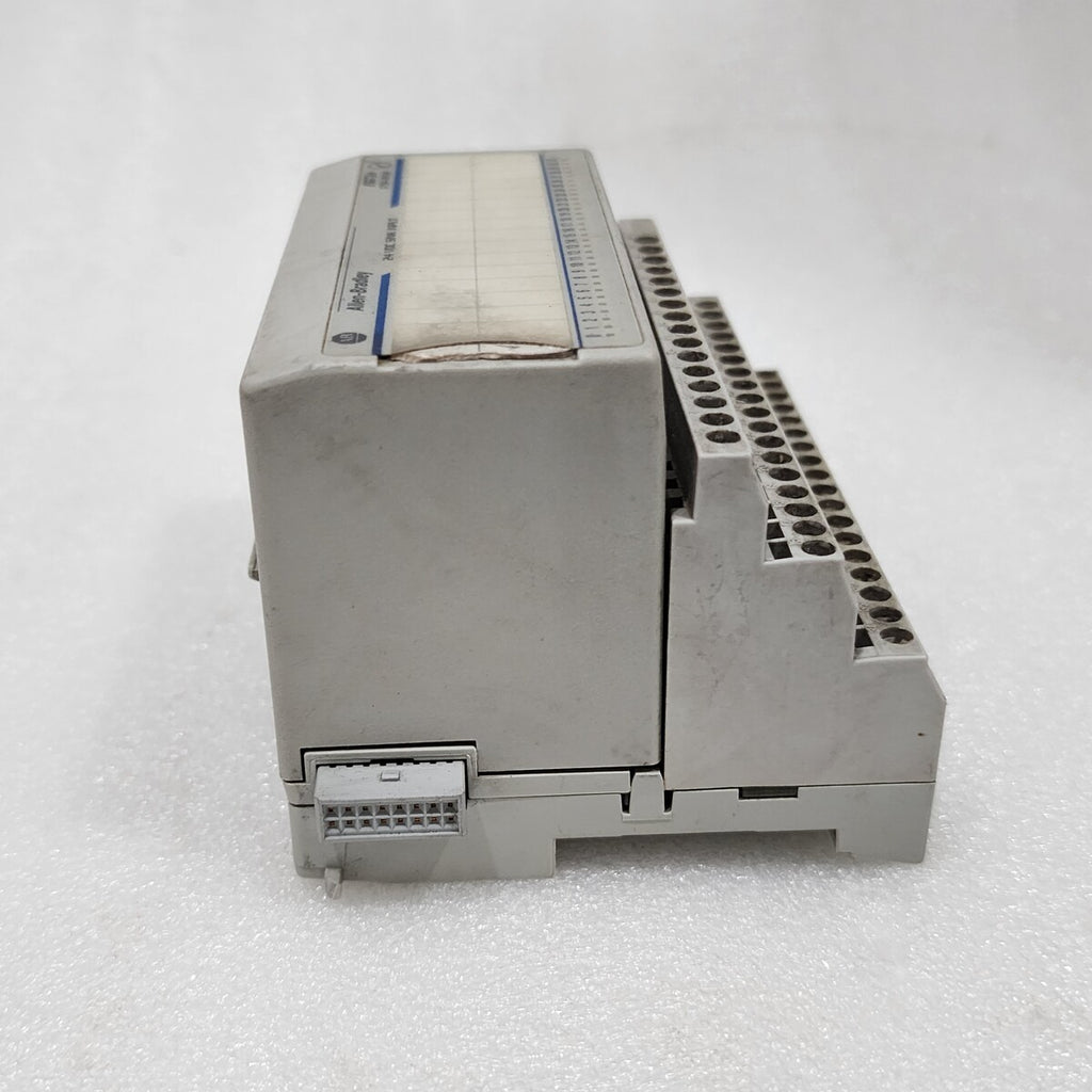 ALLEN BRADLEY CAT 1794-IB32 SERIES A 95760702 FLEX I/O MODULE 1794-TB32 96385272