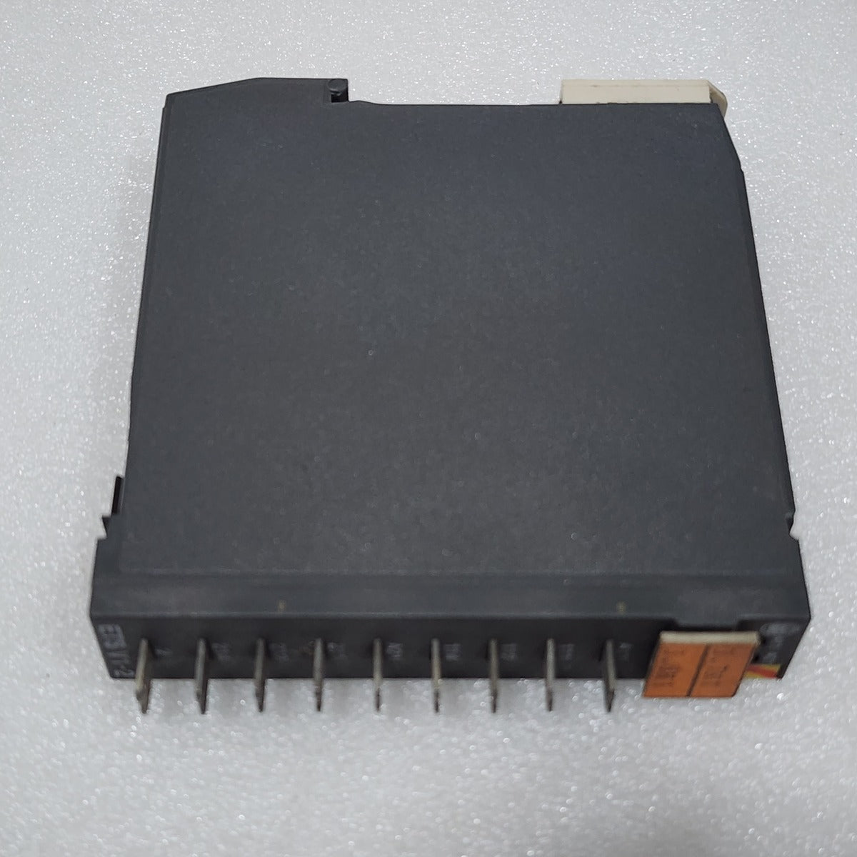 MOELLER ETS-V1-2 I/O MODULE 220VAC