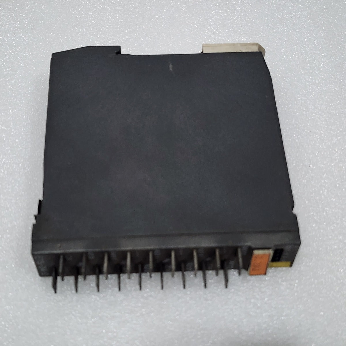 MOELLER ETS-04-2 I/O MODULE 24V