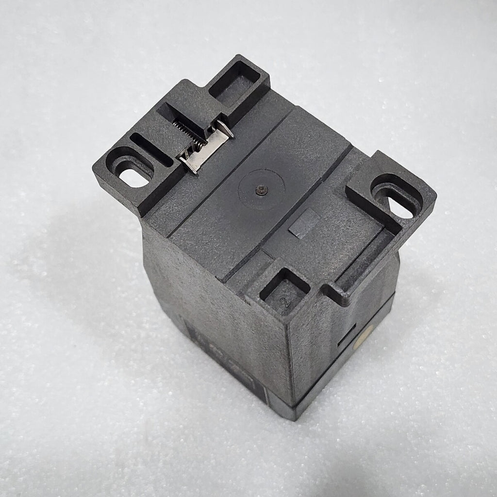 KLÖCKNER MOELLER EMT-DBK CONTROL RELAY | 220V AC | AUTO/HAND RESET MODULE