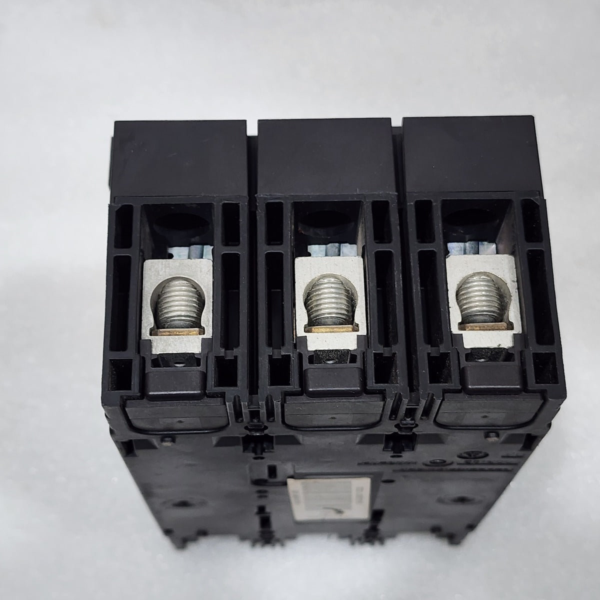 SQUARE D HJA36150 150A CIRCUIT BREAKER 480VAC 250VDC WITHOUT JAWS & PROTECTOR