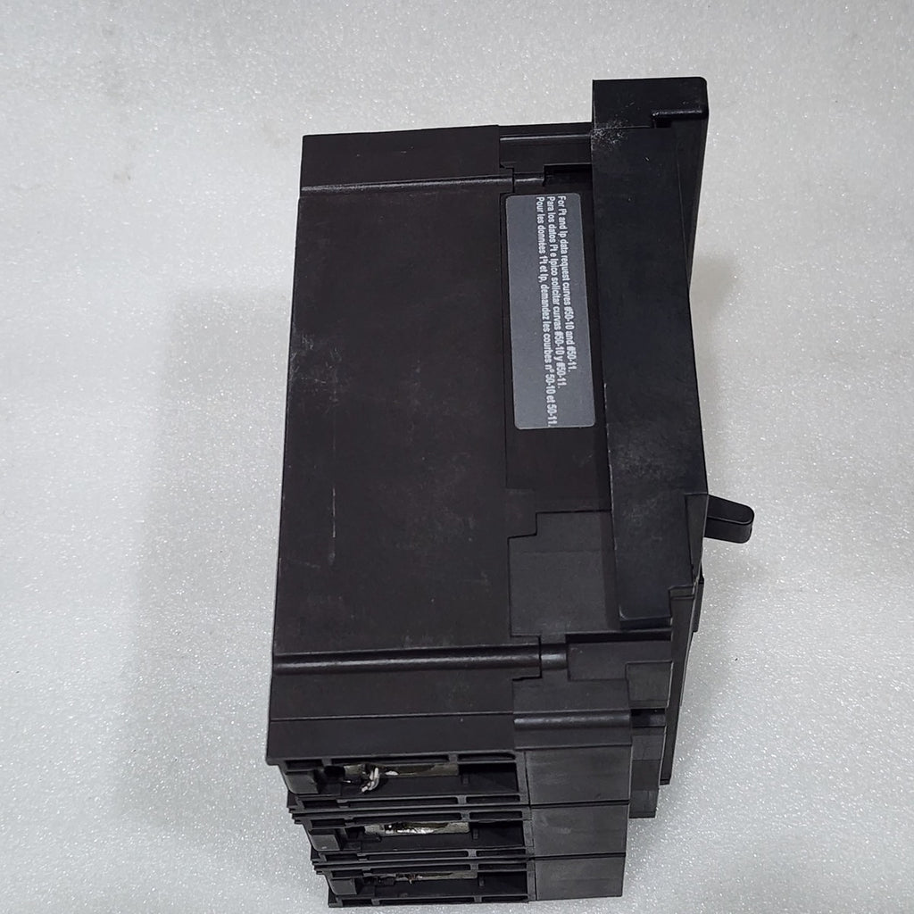 SQUARE D HJA36030 30A CIRCUIT BREAKER 480VAC 250VDC  WITHOUT JAWS & PROTECTOR