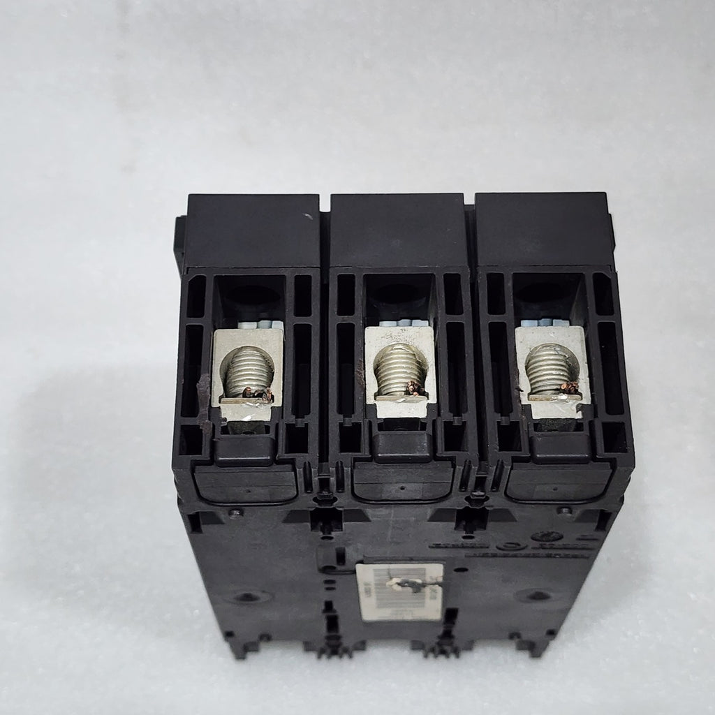 SQUARE D HJA36030 30A CIRCUIT BREAKER 480VAC 250VDC  WITHOUT JAWS & PROTECTOR