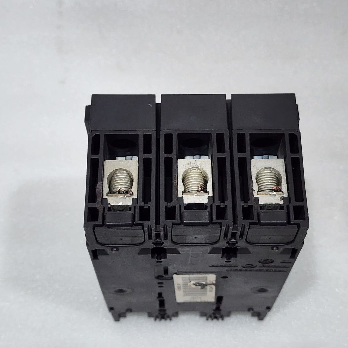 SQUARE D HJA36030 30A CIRCUIT BREAKER 480VAC 250VDC  WITHOUT JAWS & PROTECTOR