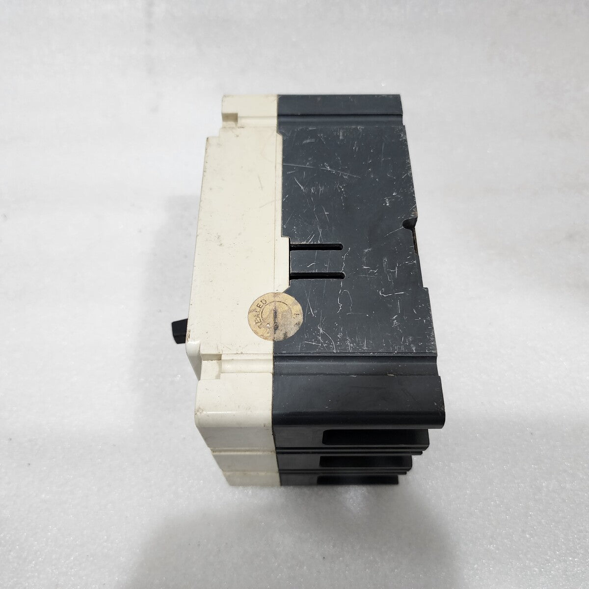 EATON CUTLER HAMMER FD3015 15A INDUSTRIAL CIRCUIT BREAKER 600VAC/250VDC HD 35K