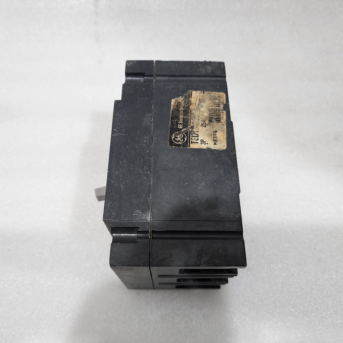 GENERAL ELECTRIC TED134025 25A CIRCUIT BREAKER 480VAC/250VDC