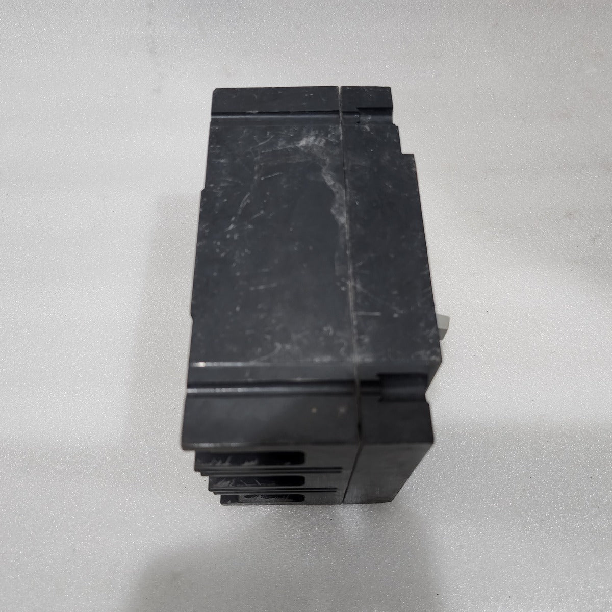 GENERAL ELECTRIC TED134025 25A CIRCUIT BREAKER 480VAC/250VDC