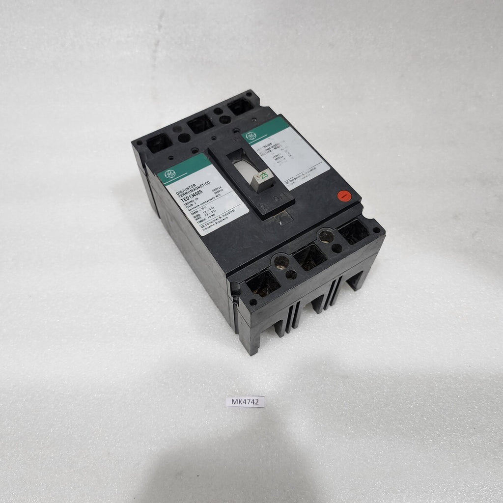GENERAL ELECTRIC TED134025 25A CIRCUIT BREAKER 480VAC/250VDC