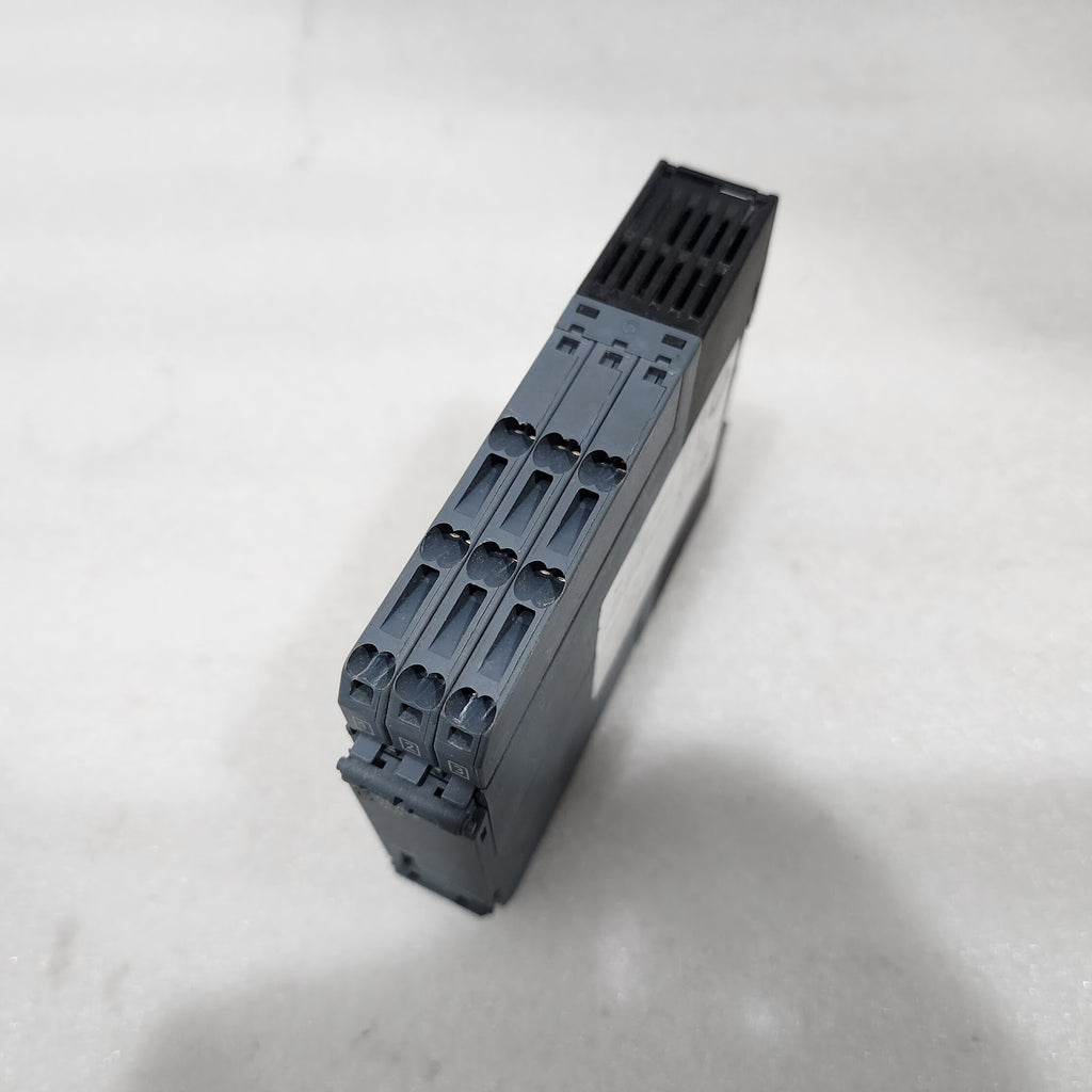 SIEMENS 3SK1111-2AB30 SINGLE CHANNEL SAFETY RELAY  24VAC-DC
