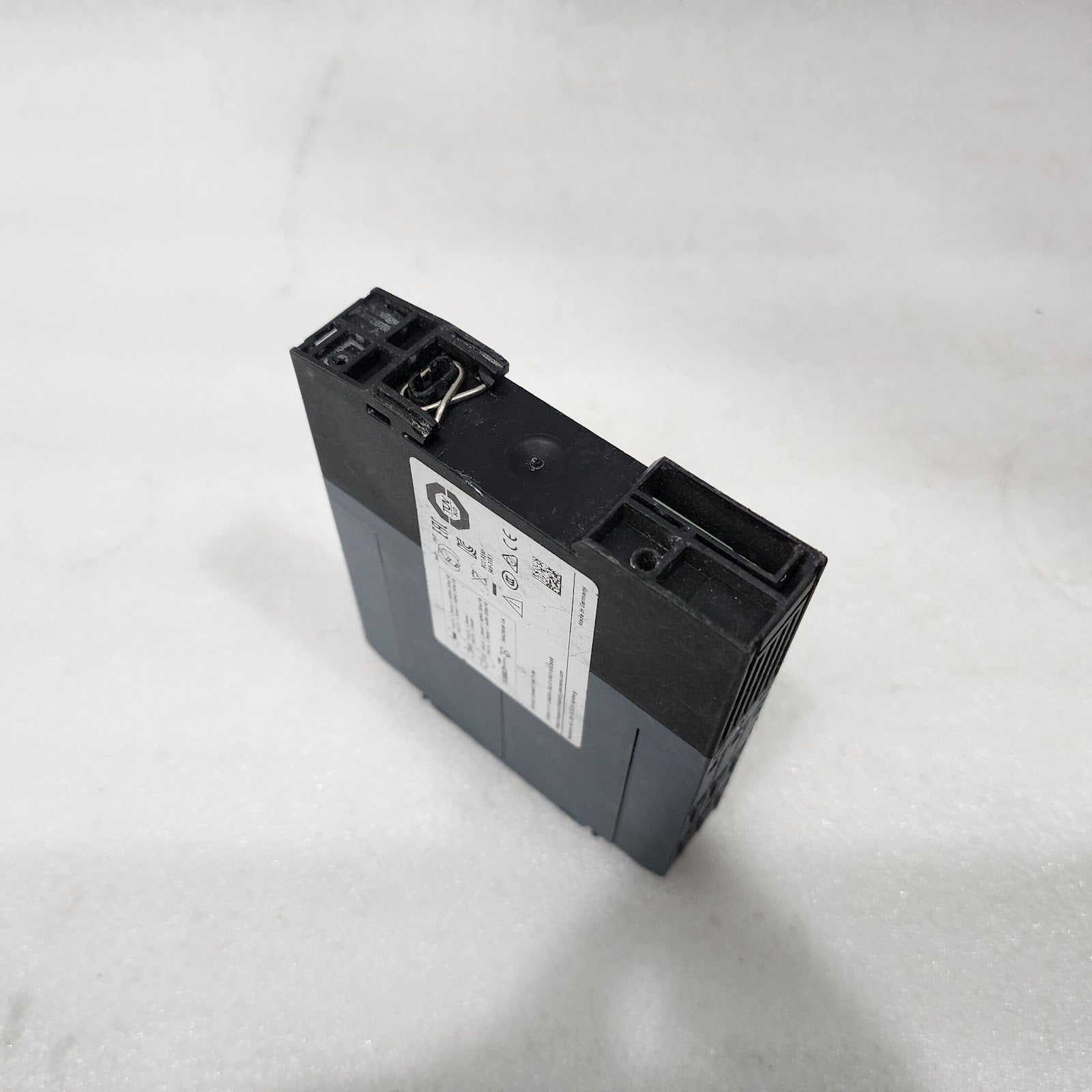 SIEMENS 3SK1111-2AB30 SINGLE CHANNEL SAFETY RELAY  24VAC-DC