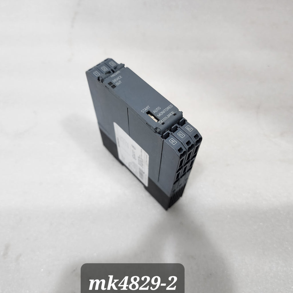 SIEMENS 3SK1111-2AB30 SINGLE CHANNEL SAFETY RELAY  24VAC-DC