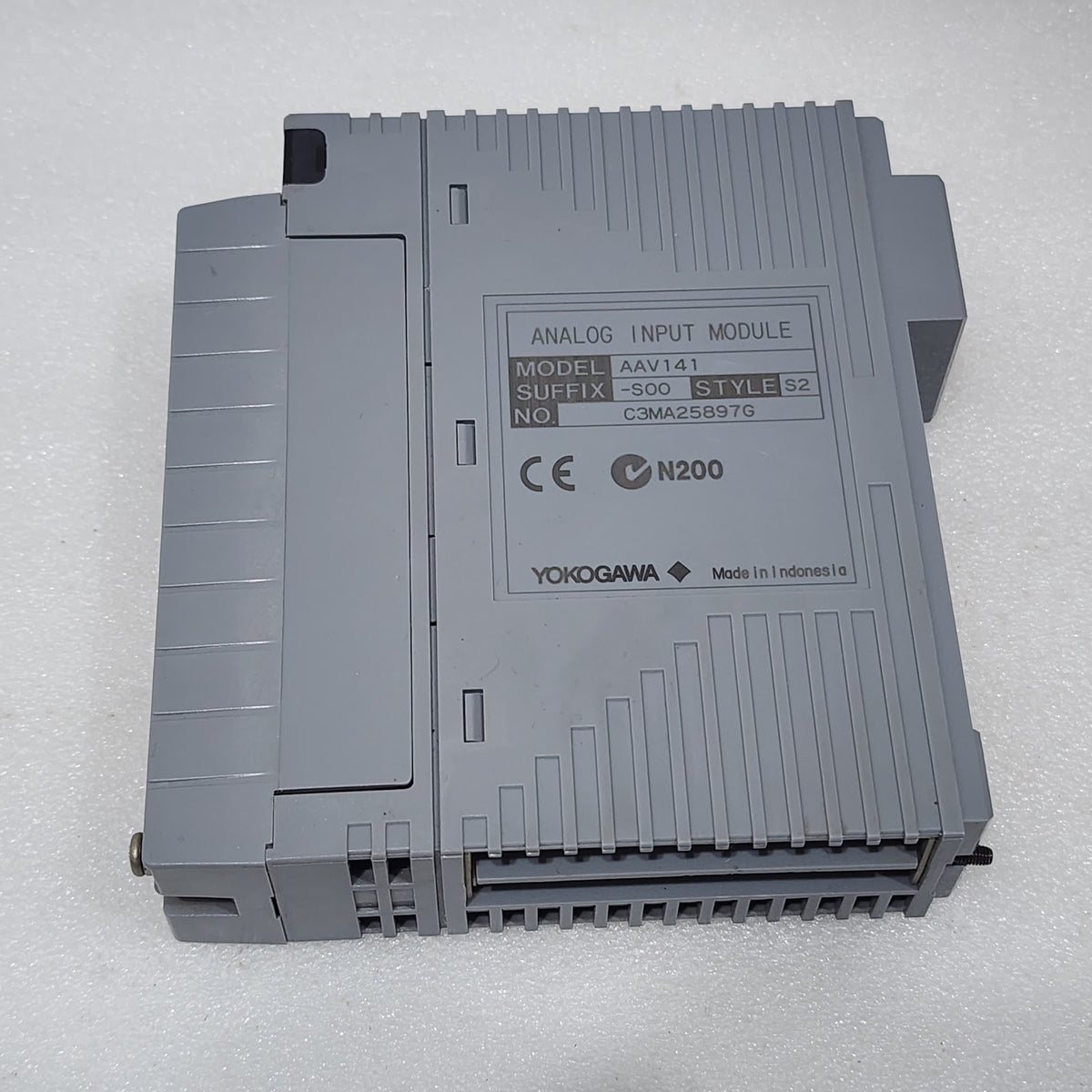 YOKOGAWA AAV141-S00-S2 ANALOG INPUT MODULE AAV141