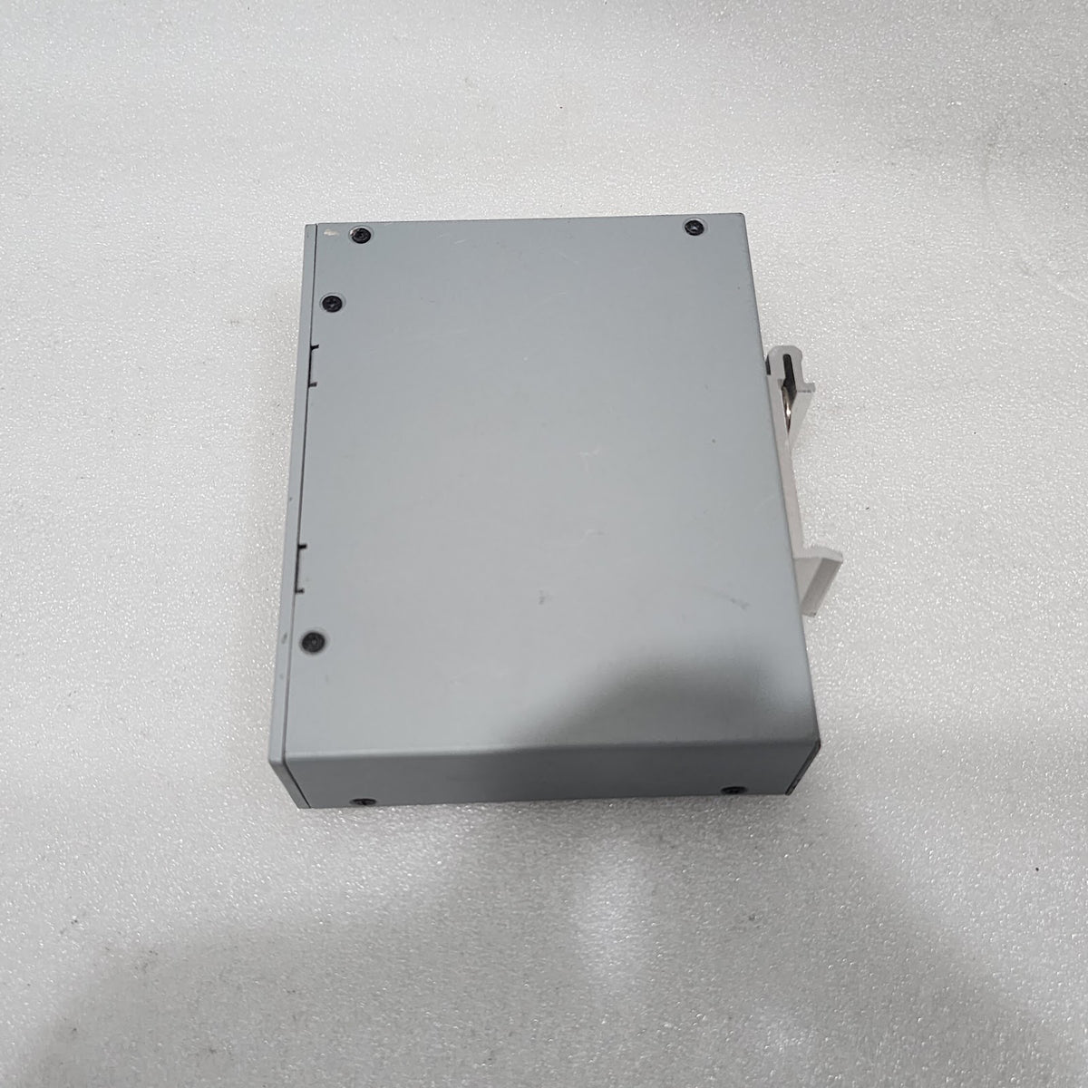 ALLEN BRADLEY STRATIX 2000 CAT 1783-US5T UNMANAGED ETHERNET SWITCH