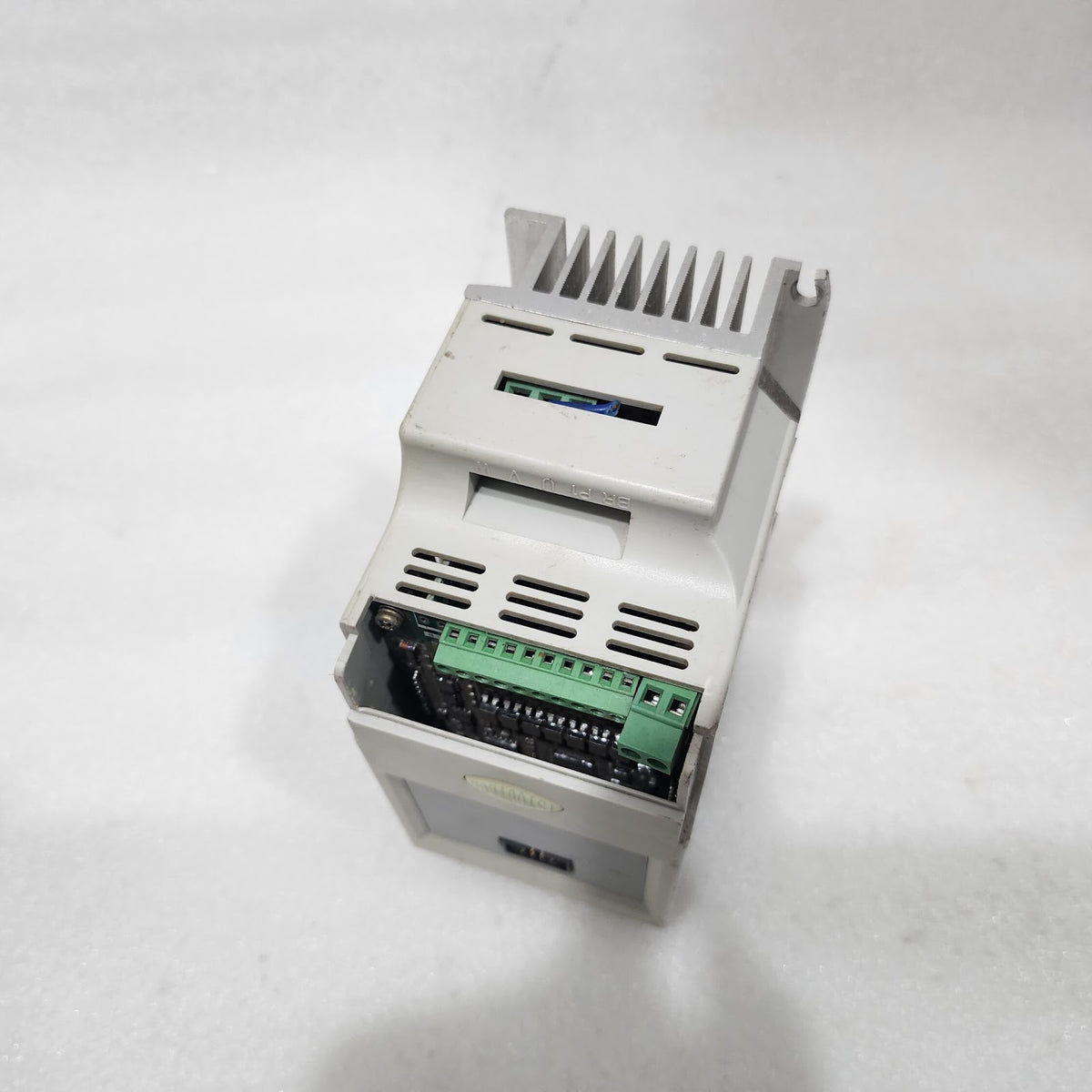 ISYOU TECHNOLOGY AFI004S21-XF INVERTER DRIVE 0.4KW