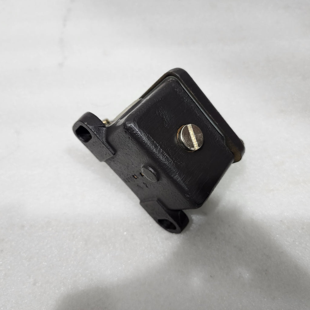 SCHMERSAL TJ 422-01Y OFF SET POSITION SWITCH 380VAC 16A