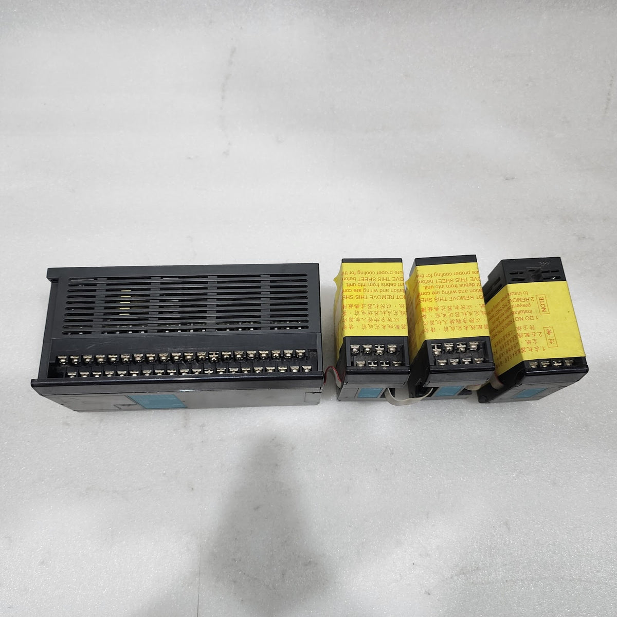 FUJI ELECTRIC WSZ-60MAR2-D34 PLC 24 VDC WSZ-8X