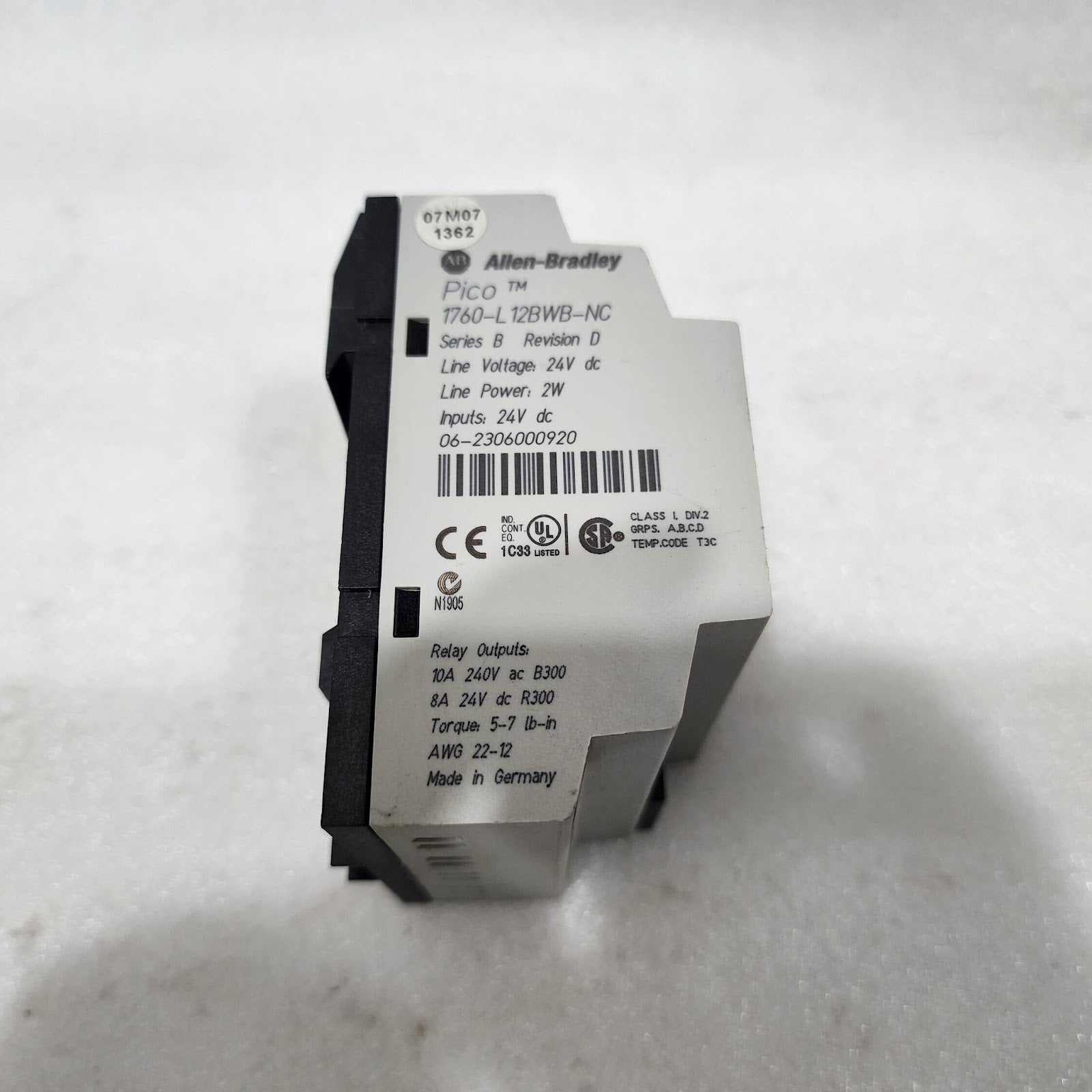 ALLEN BRADLEY CAT 1760-L12BWB-NC PICO LOGIC RELAY SER B REV D 24VDC