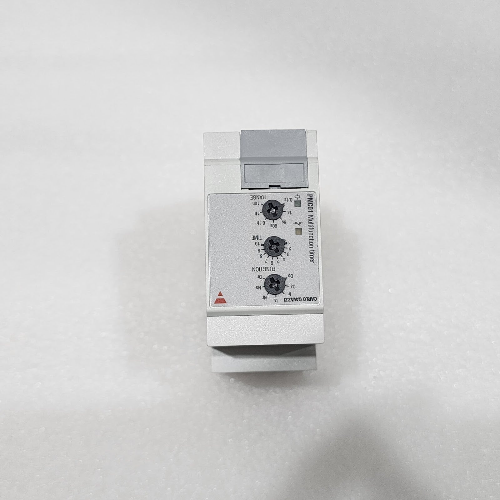 CARLO GAVAZZI PMC01 MULTIFUNCTION TIMER PMC01D115 115VAC 5VA