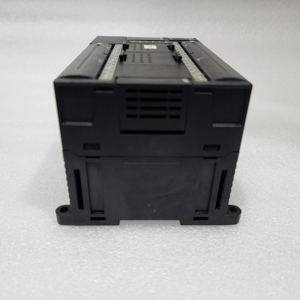 OMRON CP1E-N40DT1-D PROGRAMMABLE CONTROLLER 24VDC