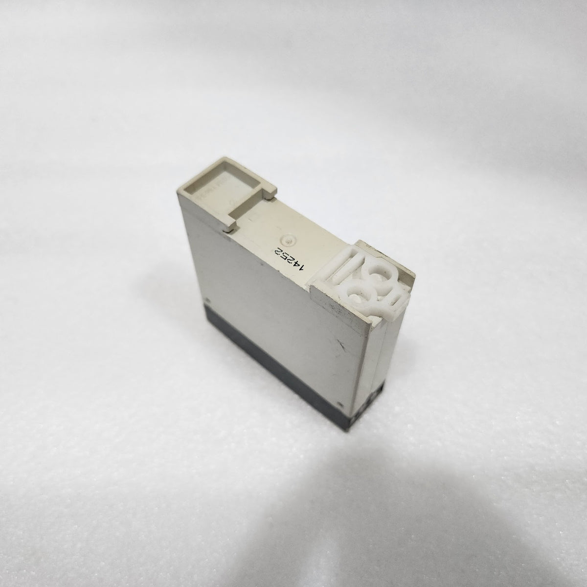 ABB CT-SDE STAR DELTA TIME RELAY 1SVR550210R4100 110-130VAC