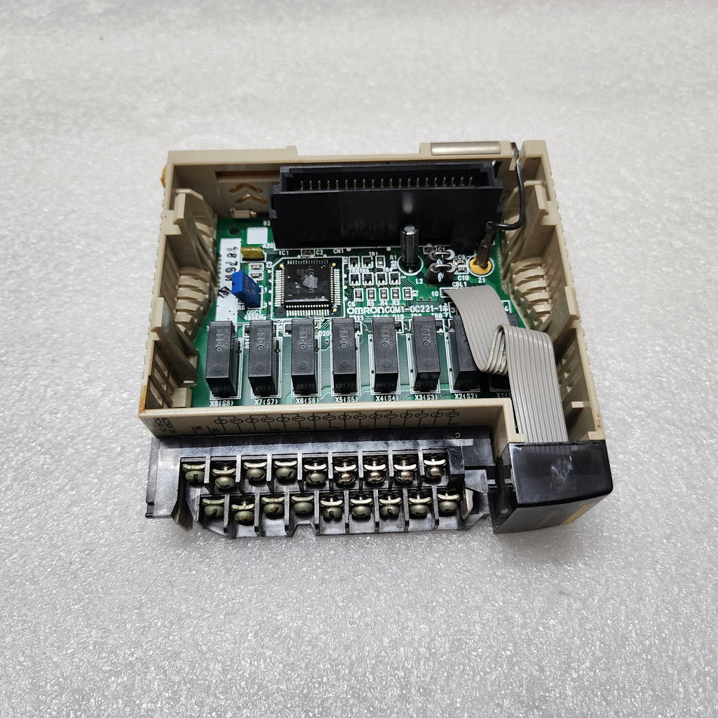 OMRON CQM1-OC221 OUTPUT UNIT